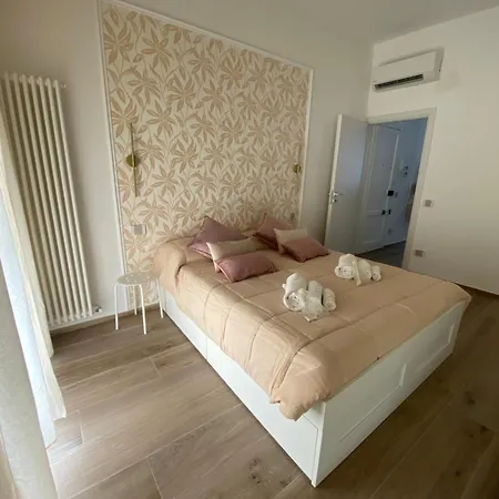 Olivia Apartman *
