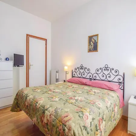 Apartament Olivia Viareggio